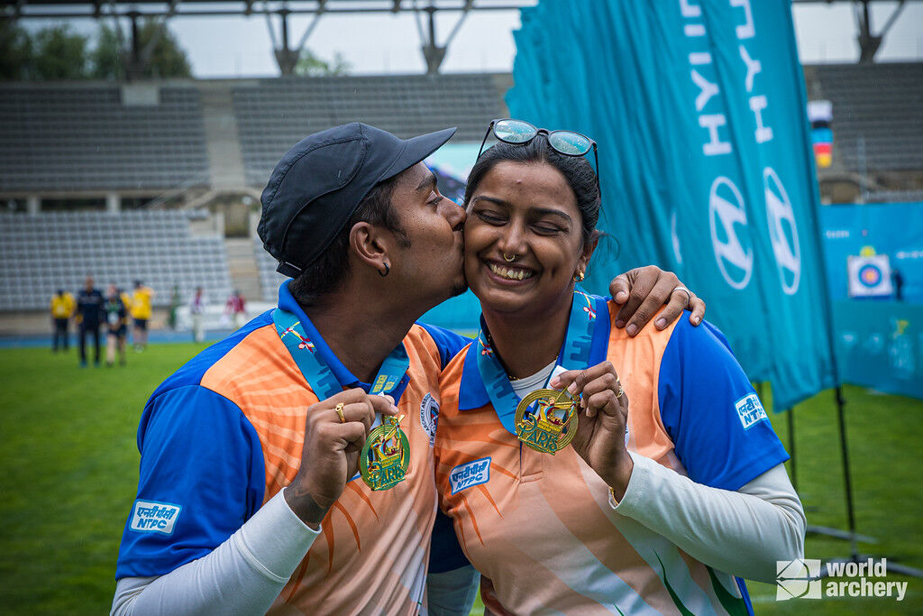 Atan Das and Deepika Kumari celebrate at stage three of the 2021 Hyundai Archery World Cup in Paris.