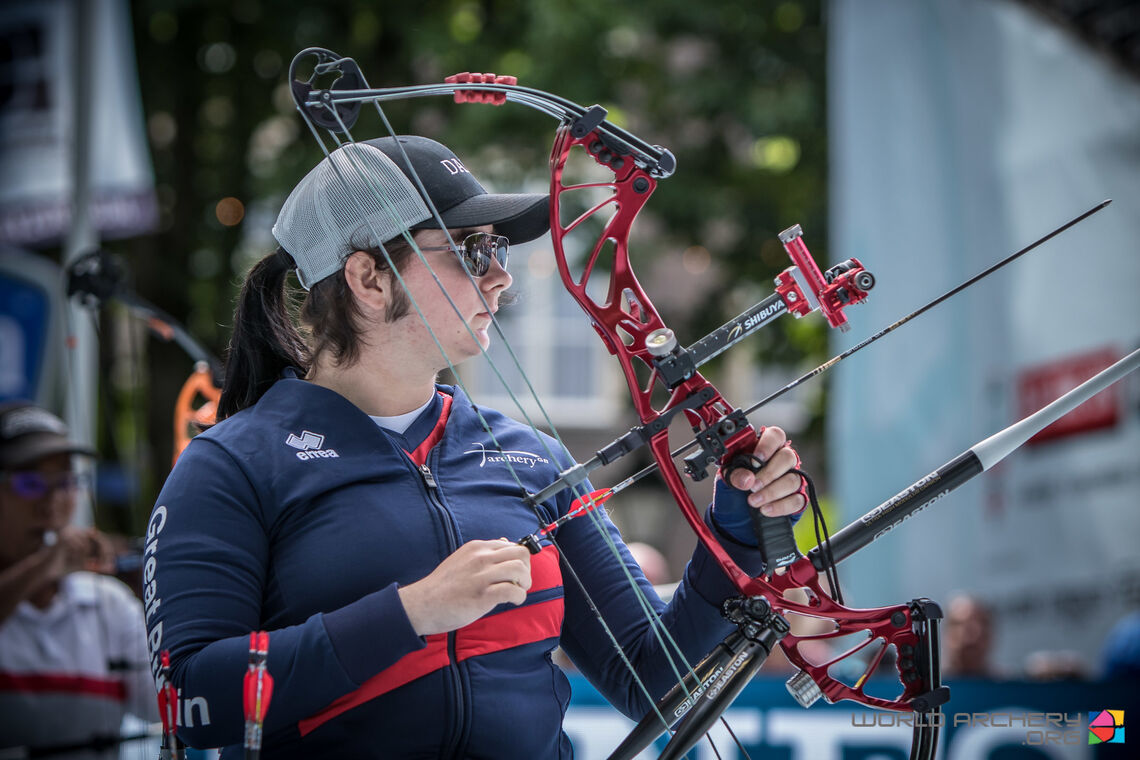 Jessica Stratton competes at the ’s-Hertogenbosch 2019 World Archery Para Championships.