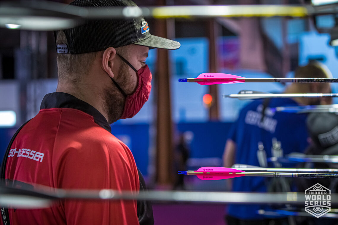 Mike Schloesser checks his target during the Sud de France – Nimes Archery Tournament in 2021.
