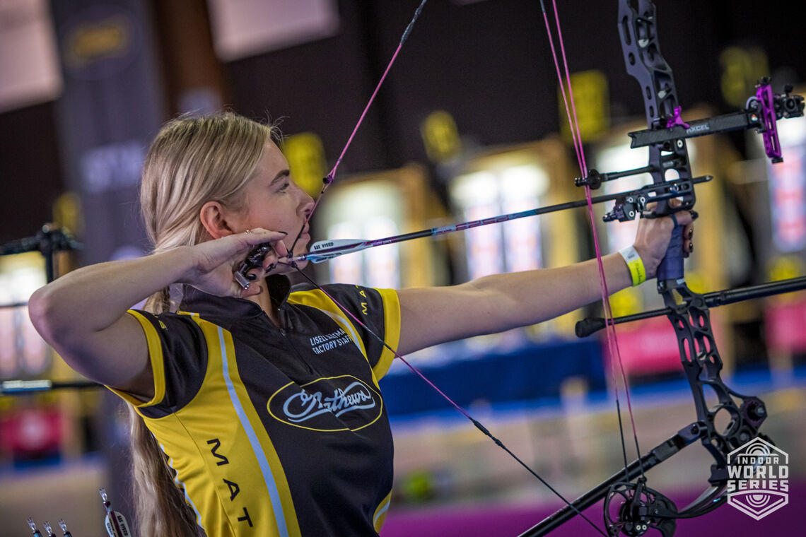 Lisell Jaatma shoots during qualification at the Sud de France – Nimes Archery Tournament in 2021.