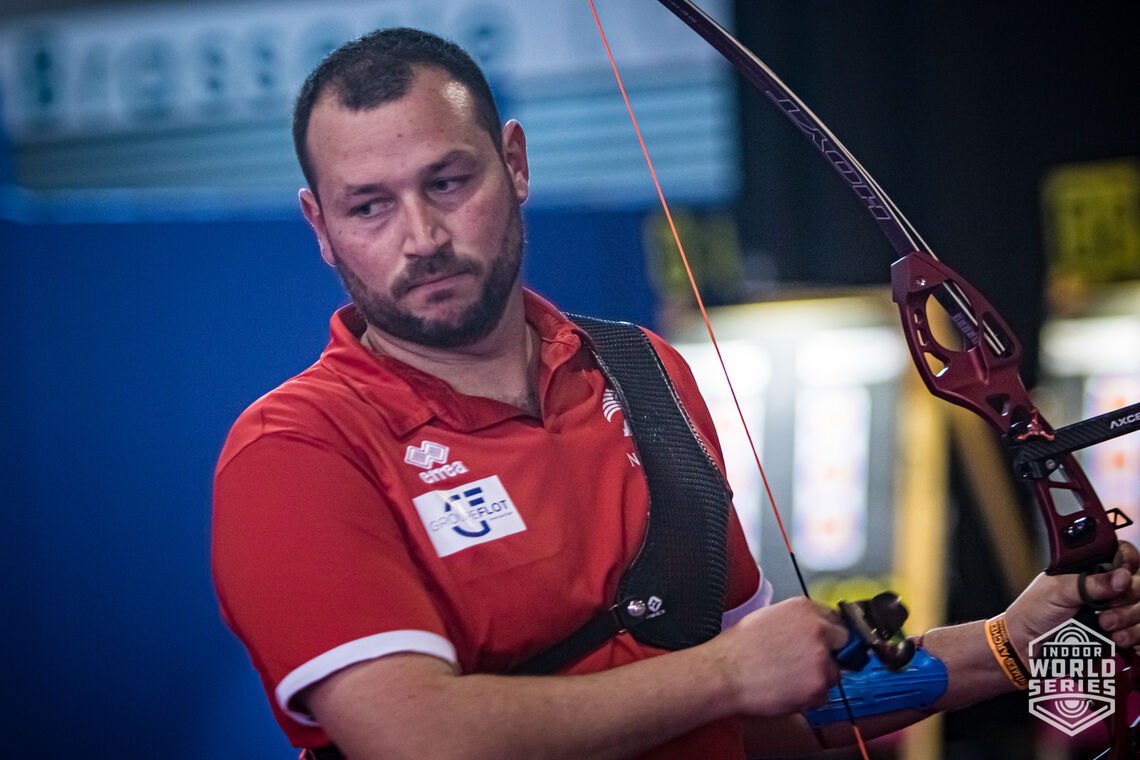Pierre Plihon leaves the line during the Sud de France – Nimes Archery Tournament in 2021.