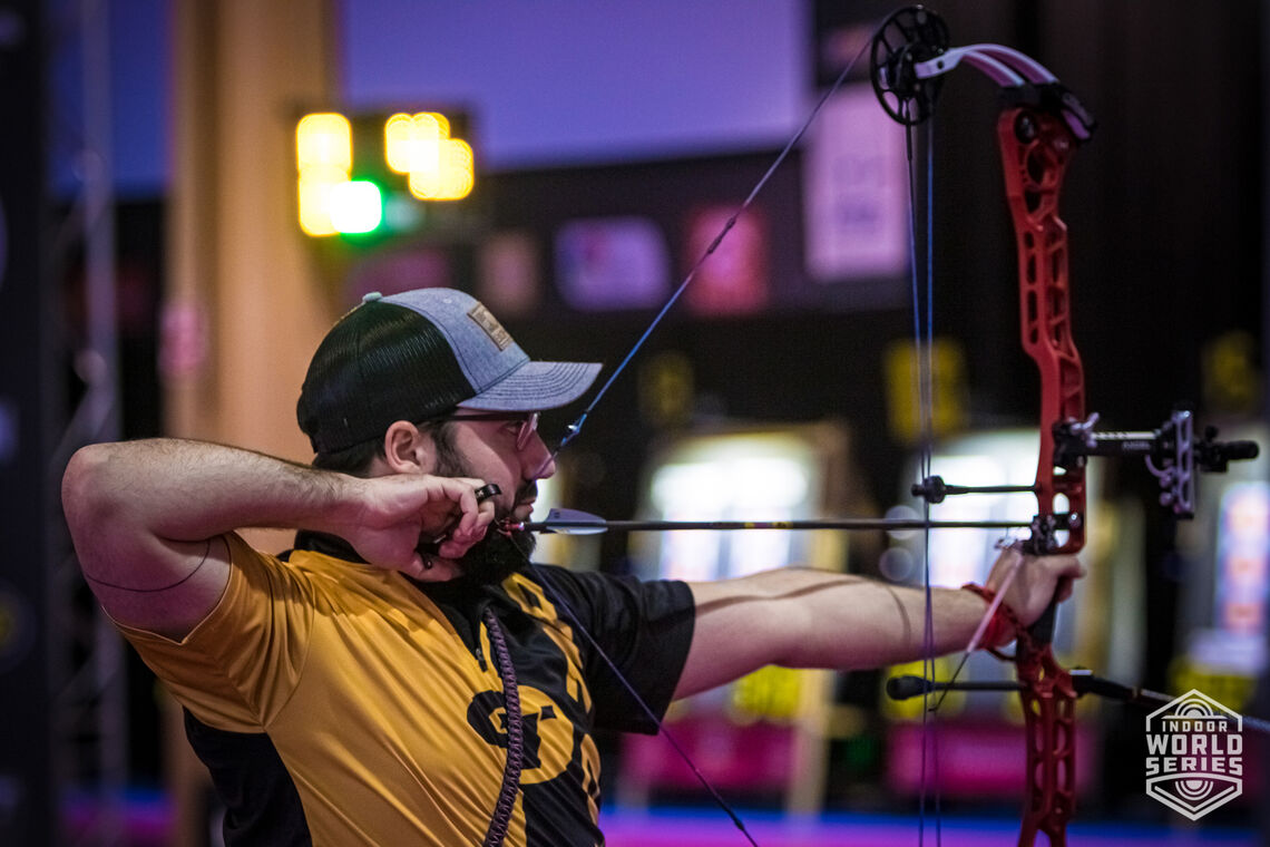 Adrien Gontier shoots during qualification at the Sud de France – Nimes Archery Tournament in 2021.