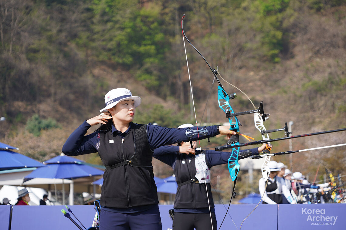 Lee Gahyun topped the recurve women’s leaderboard and will make her senior debut in 2022.