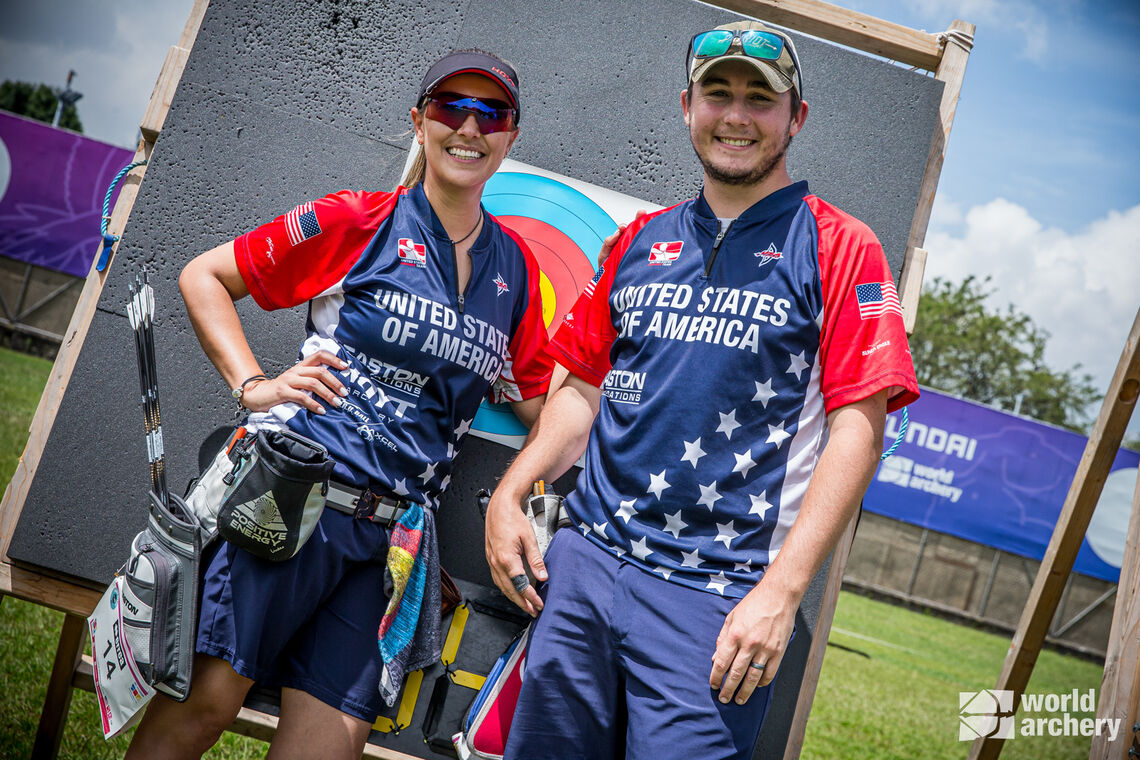 Linda Ochoa-Anderson and James Lutz enjoy making the Medellin 2022 compound mixed team final.