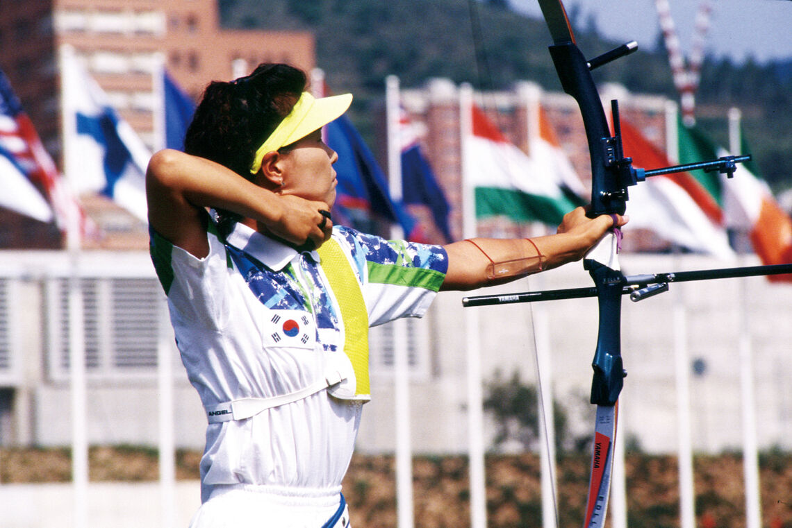 Kim Soo-Nyung shoots at Barcelona 1992.