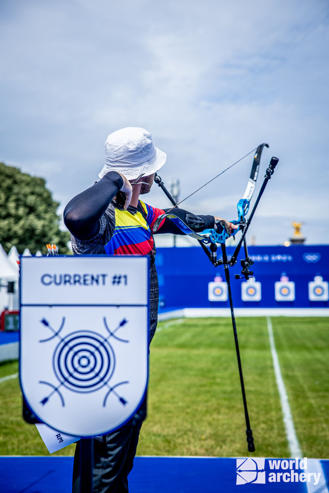 After six arrows, Sebastien Arcila was at the top of the leaderboard.