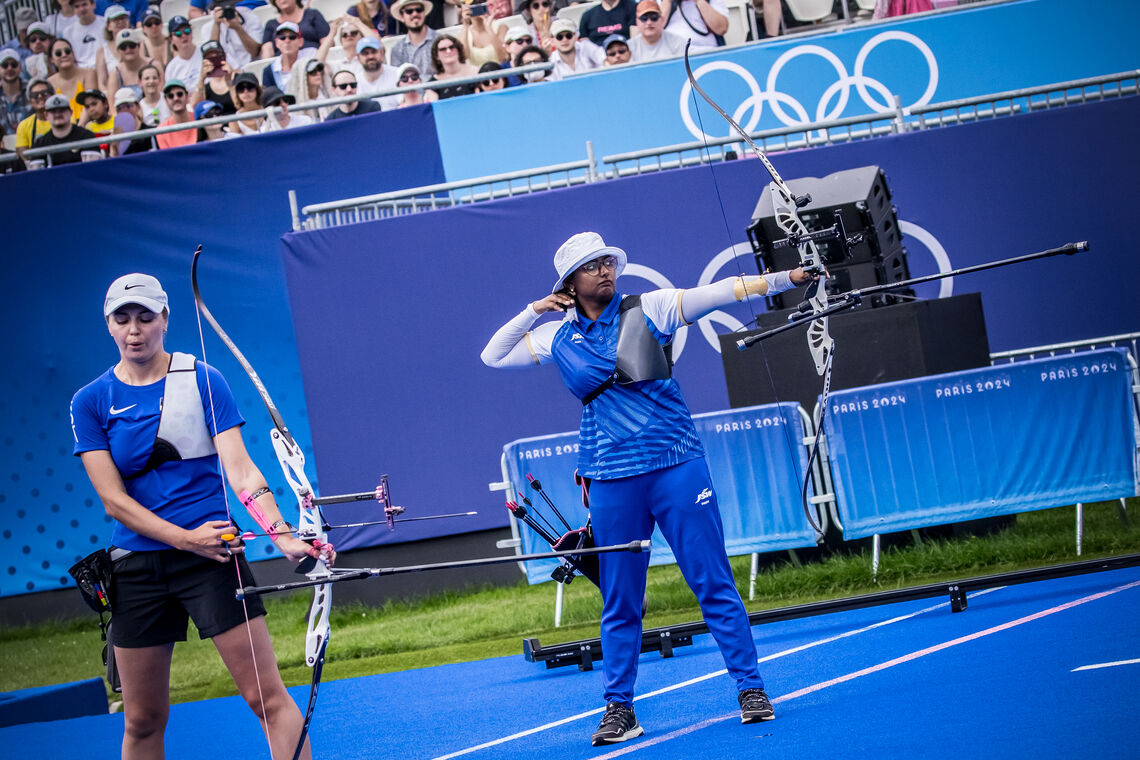 Deepika Kumari in first round against Reena Parnat.