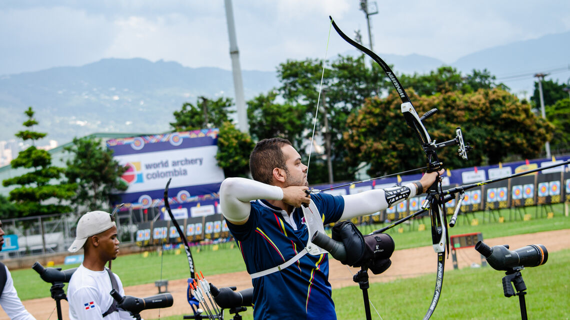 Daniel Pineda shoots during the world ranking event in Medellin in 2021.
