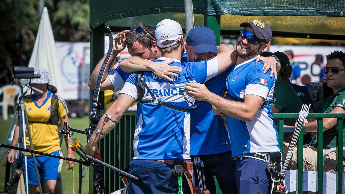 France celebrates winning a team quota for Rio 2016 at the final qualifier.
