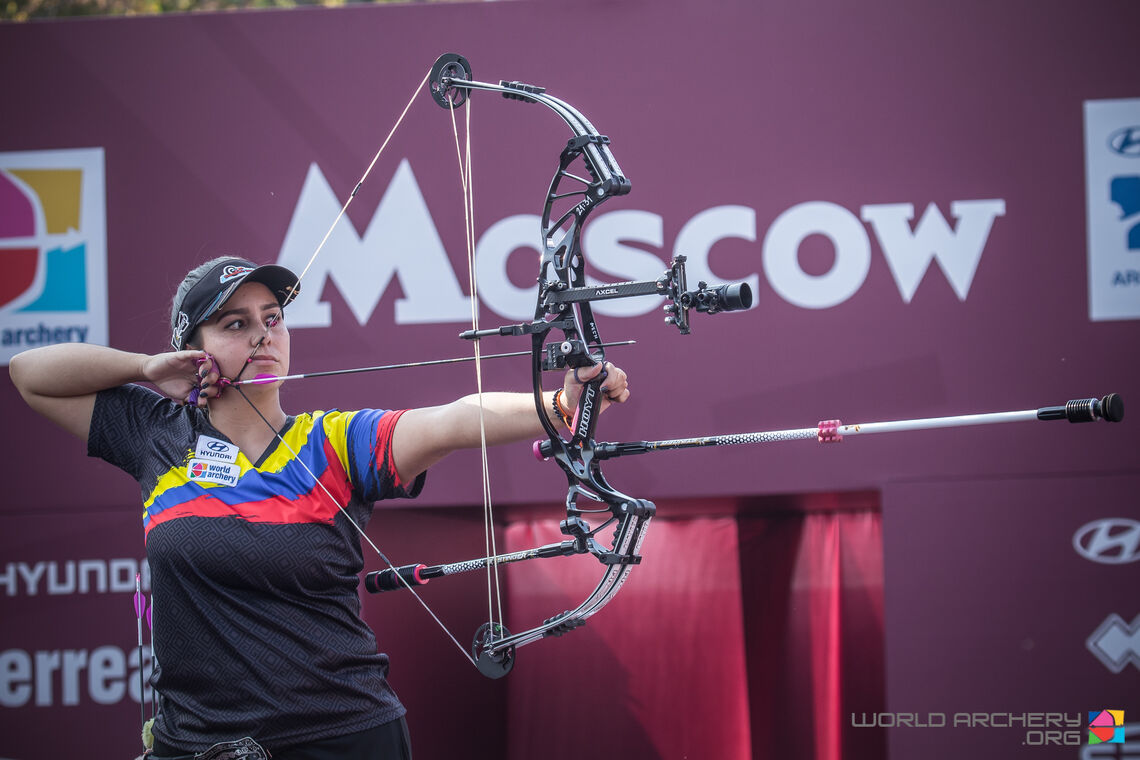 how to draw a compound bow and arrow