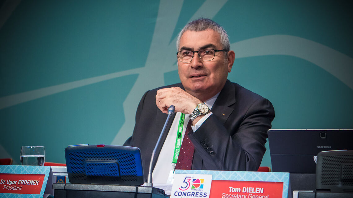 Prof Dr Ugur Erdener during Congress 2019.