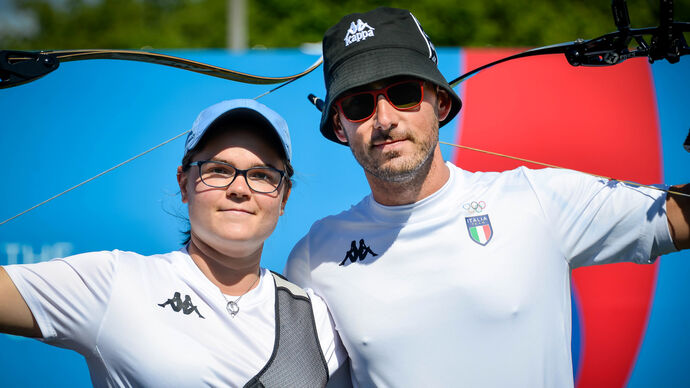 Lucilla Boari and Mauro Nespoli celebrate mixed team gold at the European Games in 2019.