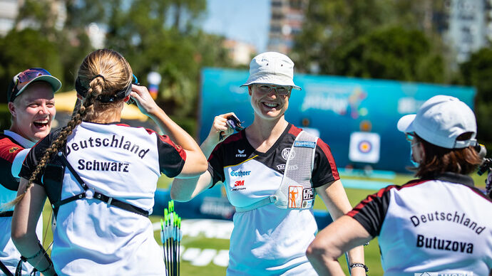 The German women's recurve team celebrates at the Antalya 2021 European Championships. 