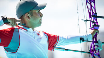 Yakup Yildiz shoots during the final at the European Championships in 2021.