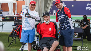 Piotr van Montagu, Matt Stutzman, Aleksandr Gombozhapov at Dubai 2022