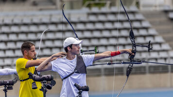 Nicholas D'Amour Wins USA Archery Indoor Nationals