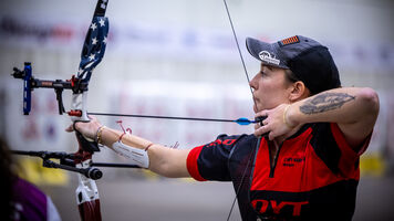 Casey Kaufhold shooting at the Great Chicago Open.